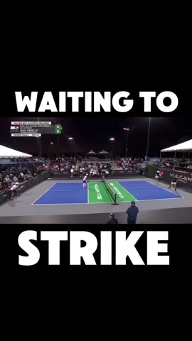 The perfect example of playing patiently, waiting for the opportunity to attack 👏 . . . . . . . #pickleballaddict #pickleballhighlights #pickleballislife #sportshighlights #pickleball #patience #pickleballstrategy 