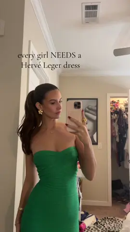 bring bandage dresses back💚 #bandagedress #ootn #dressootd #herveleger #fashion 