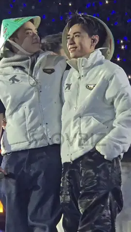 Cặp đôi Hùng An dính nhau như này làm sao fan không mê, đáng yêu như thế này cơ mà !!! #tiktokgiaitri #hautruongsukien #saovbiz #negav #anhtraisayhiconcert2024 #negav #anhtraisayhi #quanghungmasterd 