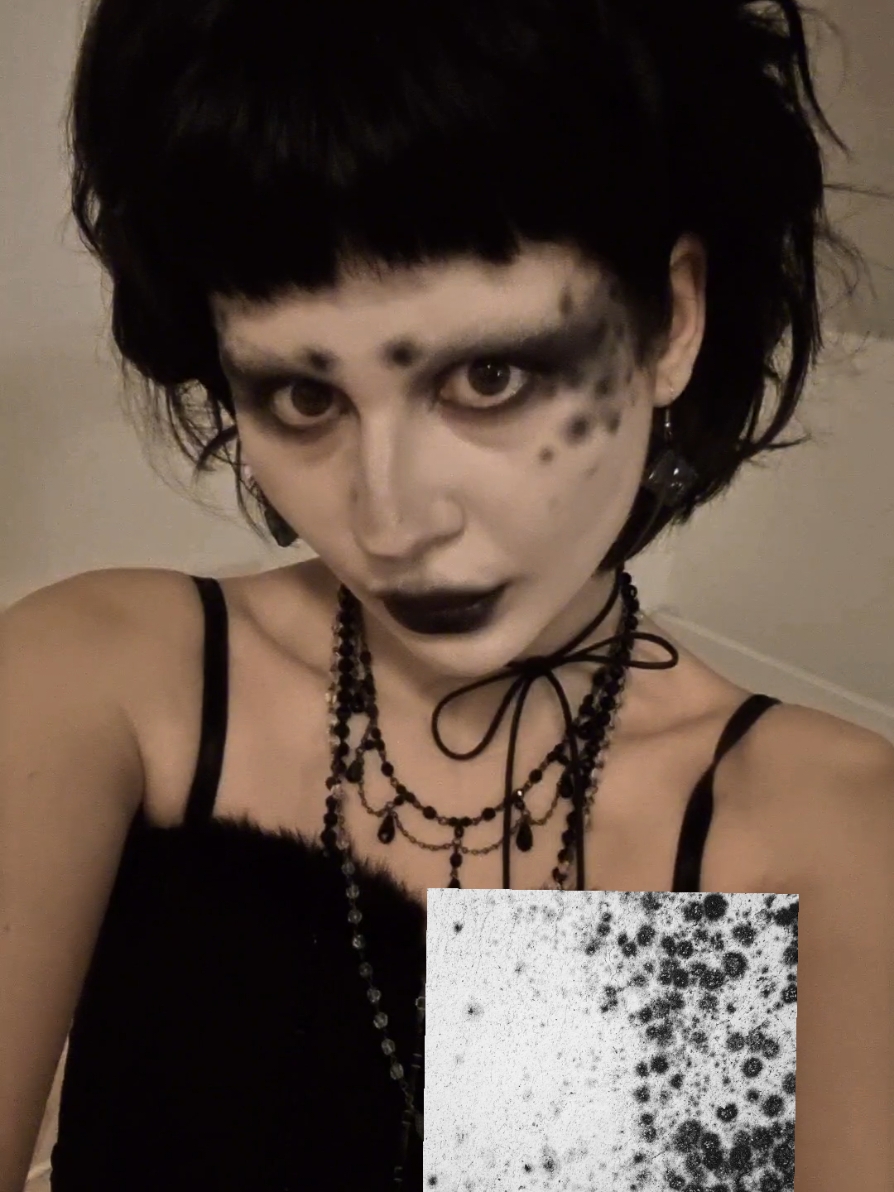 black mold inspired makeup ☺️ #makeup #artist #fyp #goth #gothic #tiktok #fashion #newwave #alternative #slay #creative #black #alt #foryoupage 