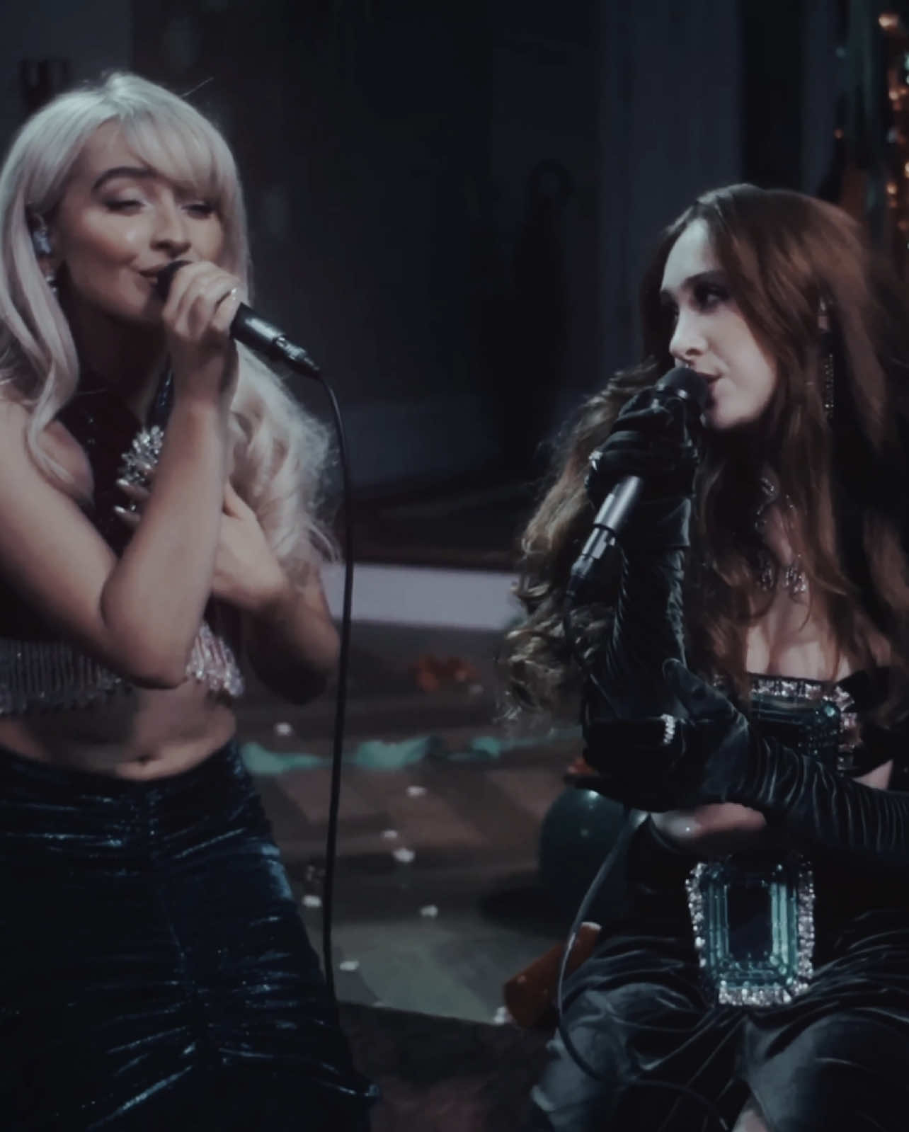 #SABRINACARPENTER & #CHAPPELLROAN fav girls | scp: @Juan frfr | #sabrinacarpenteredit #chappellroanedit #nonsensesabrinacarpenter #chappellroantour #espresso #shortnsweet #theriseandfallofamidwestprincess #wlw #netflix #vsp #fyp #fypシ #foryoupage 