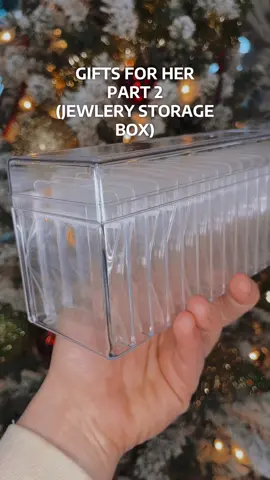 Jewelry Storage Box that you can put away or use as daily Jewelry Holder ! Clean Look & Easily Accessible !! Comes with 20 Bags. Check the link below !!  #giftsforher#gifts#giftideasforher#giftideas#christmasgifts#jewelry#jewelrytiktok#jewelrystorage#jewelrystoragebox#jewelrybox#aesthetic#cleanlook#christmas#jewelryholder 