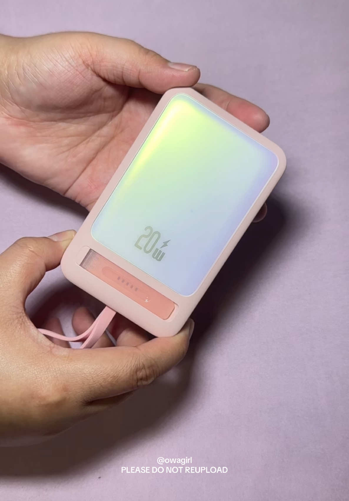 USAMS portable with wireless magnetic power bank 😍✨💗 #usams #usamsph #usamspowerbank #wirelesspowerbank #powerbank #tiktokshop #owagirl #TikTokShopOnTrend 