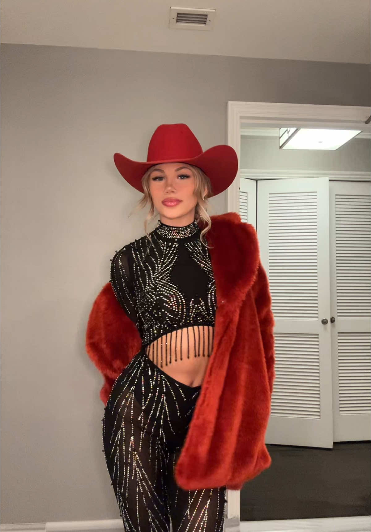 Night 3 baby  #nfr #nfrfashion #nfroutfits #outfitinspo #country #fyp #viral #trending #nfrfashioninspo 