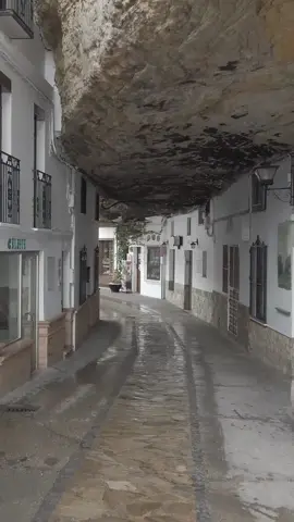 Setenil de las Bodegas, Cádiz, Andalucía, España 🇪🇸 #spain #cadiz #españa #andalucia #fyp #travel 