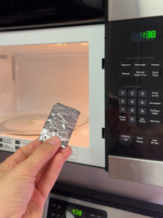 Say goodbye to flies, mosquitoes, and cockroaches with this simple hack! 🪰🦟#lifehacks #homehacks #pests