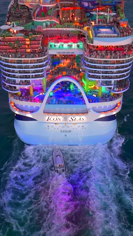 🌊 Icon of the Seas is the pinnacle of modern cruise engineering, offering the ultimate luxury at sea! 🛳️✨ Launched in 2024, this colossal ship is the largest cruise liner ever built, boasting 20 decks, space for 7,600 passengers, and an impressive 250,800 gross tons of pure marvel. 🎢🎡 Highlights include the AquaDome, an enchanting glass structure with live performances and ocean views 🌌, and Thrill Island, a record-breaking water park with six adrenaline-packed slides 🌊💦. Families will love Surfside, a dedicated neighborhood for kids and adults alike, while foodies can indulge in over 29 restaurants and bars. 🍹🍔 Perfect for adventurers and relaxation seekers, Icon of the Seas redefines cruising with its cutting-edge amenities and breathtaking design. 🌟🌍 #IconOfTheSeas #RoyalCaribbean #CruiseLuxury #ThrillIsland #AquaDome #FamilyVacation #UltimateCruise #LuxuryTravel #OceanAdventure #LargestShipInTheWorld
