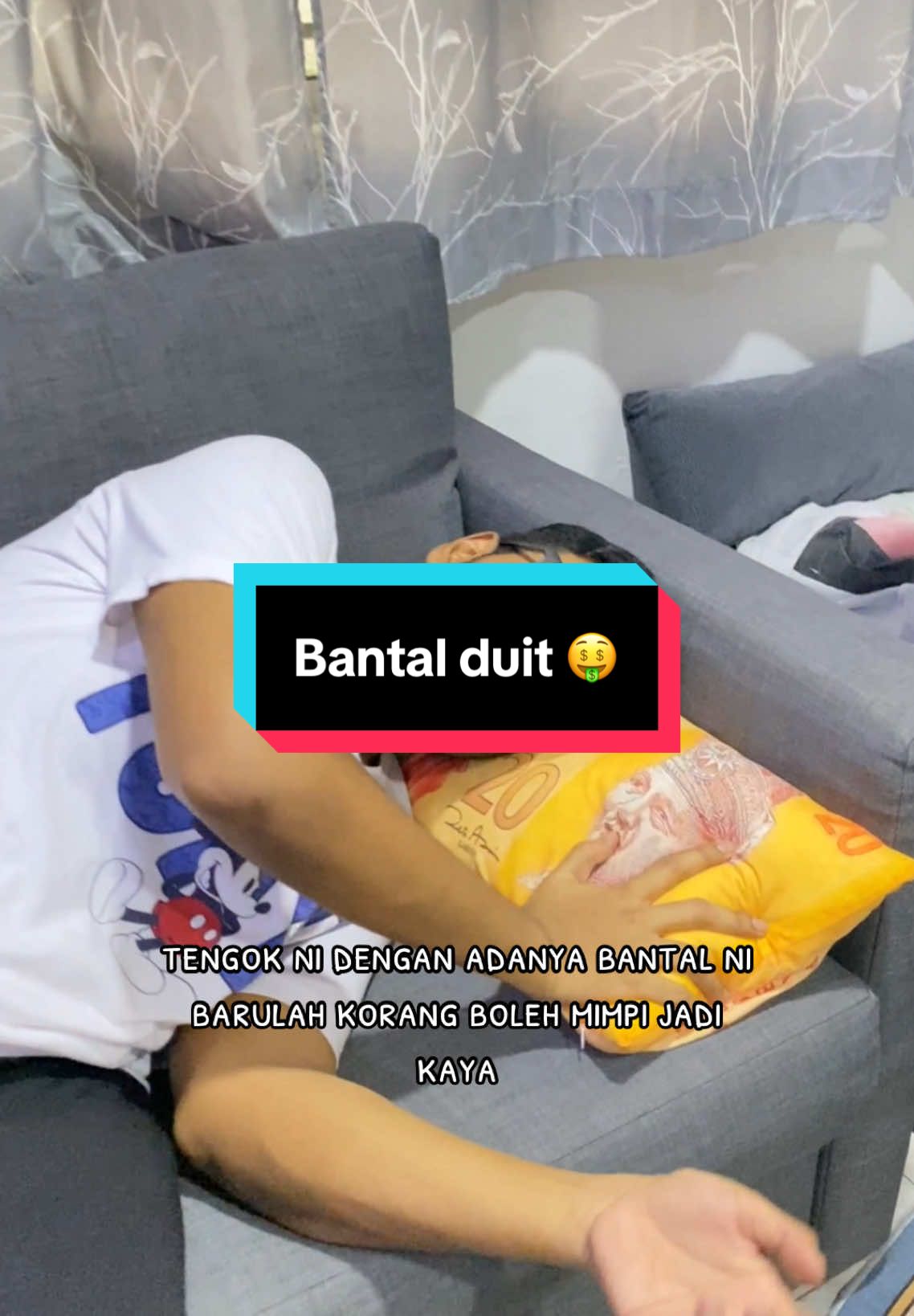 Bantal ni memang lembut selesa guna untuk tido. Siapa mata duitan tu sangat sesuai pakai ni 🤣 #bantal #duit #tido #pillow #sleep #bantalmurah #householditems 
