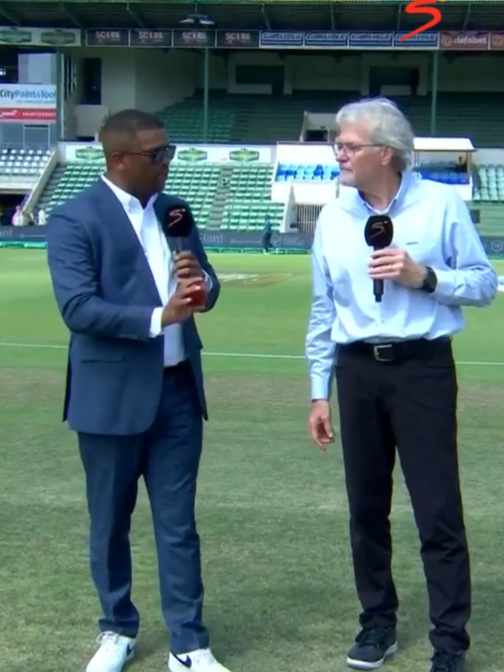 Utilising reverse swing could be the difference-maker in Gqeberha 🏏🗣️ #SportsonTikTok #SSCricket #Cricket #SAvSL #SummerOfCricket #TikTokSA #SouthAfrica #ProteasMen #Mzansi 