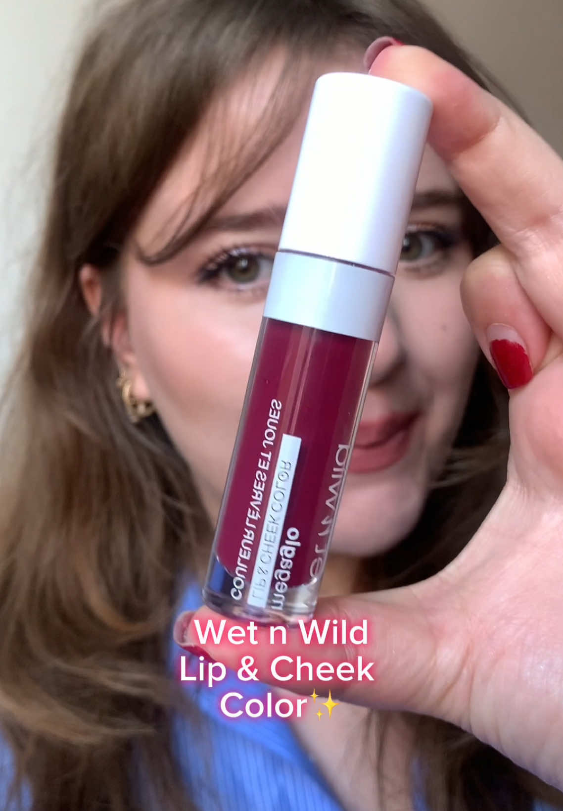 Yanakta çook güzel dudakta rengi çok eşit dağılmıyor o yüzden parmakla dağıtmaya uygun  160₺ 💕  #wetnwild #wetnwildmakeup #lipandcheektint 