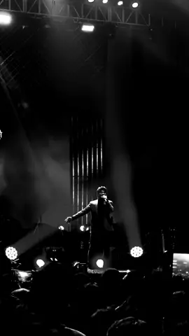 Childhood dreams meet grown-up Realities.  . Nostalgia never sounded so real.🥺🫶 📹 @Prayush Shrestha  . . #karma  #karmaband  #kutumba  #kritipur  #livemusic  #nepalimusic #fypシ #concert  #nepal #nepalimuser 