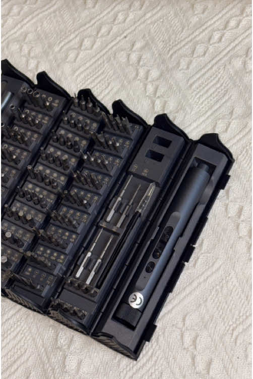 ¡Este es el modelo más reciente del set de destornilladores eléctricos 138 en 1!#halloween2024 #fallelectronicsfiesta #screwdriver #productreview #toolstoday #toolsinaction #householditems #household #screwdriver #tools#T7anssiraChallenge