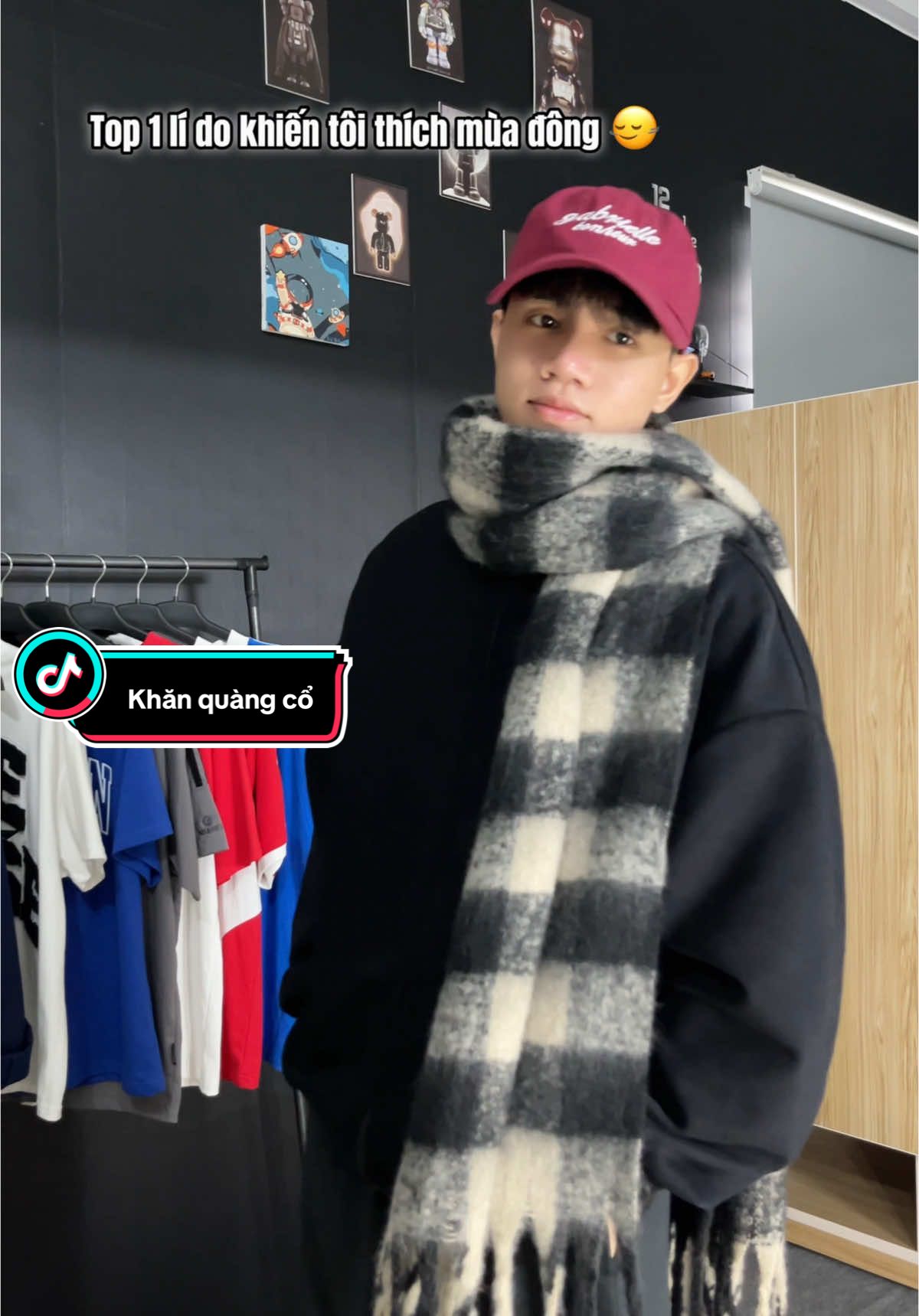 Khăn này đang ho.t thì phải 🙂‍↔️ #khanquangco #khan #outfit #phoidonam #phukienthoitrang 