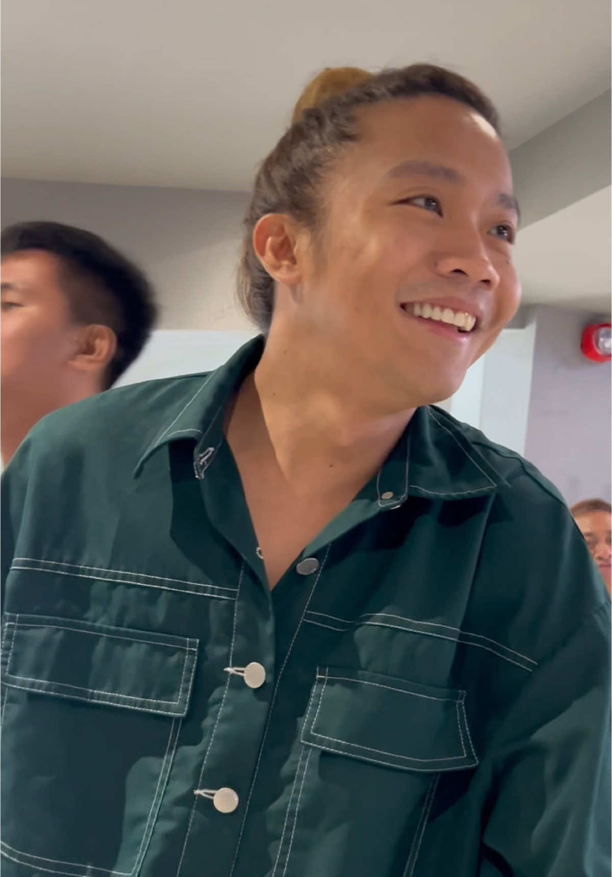 Kinantahan ko si @James Reid — sa wakas!!! Mission accomplished! Next time ako naman mag iinterview sayo ahhh? #ConyoBicolano #kabisyo #jamesreid #conyobicolanoseries #fyp  #fypage 