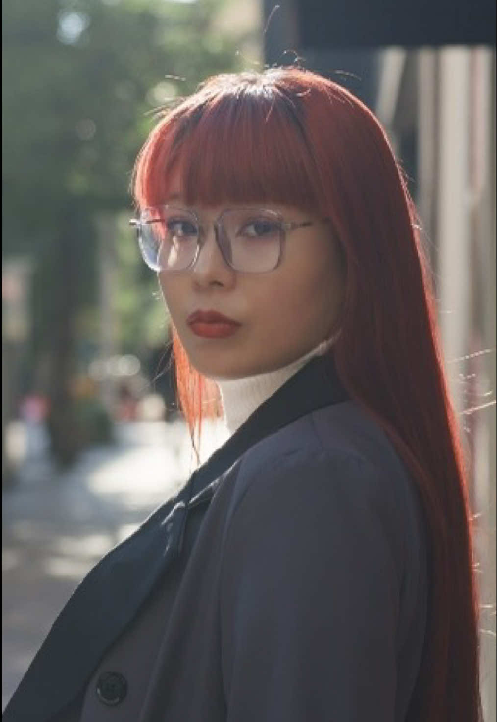 Cinematic Portrait #4 . . . Camera : SONY a7Ⅳ Lens : TAMRON 28-75mm F2.8 G2 Model : CHINAMI Location : #shiodome  Contact→DM #映像 #ポートレート  #被写体 #japan  #カメラマン  #cameraman #フォトグラファー #photographer #videographer #portrait #tokyo