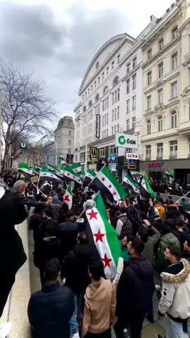 سوريا تتحرر ونعيش تاريخ كان حلم كل سوري وعربي 8/12/2024 #سوريا #حرية_سوريا #الشعب_السوري #سوريا_تتحرر #لحظة_تاريخية #تحرير_سوريا #المجد_للشهداء #عدالة_لسوريا #صمود_الشعب_السوري #الحرية_والكرامة #أرض_الحضارة #سوريا_الحضارة #وطن_حر #تاريخ_سوريا #فرحة_الشعب  #المانيا #هولندا  #النمسا #بلجيكا #دوسلدورف
