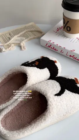 SO ADORABLE !!!!🤣🤣can’t pass up this little puppies…and the slippers are so soft and fluffy!!🎄🎄 #S#SpotlightD#DealdropsT#TikTokMadeMeBuyItF#ForYouDaysblackfridaysale