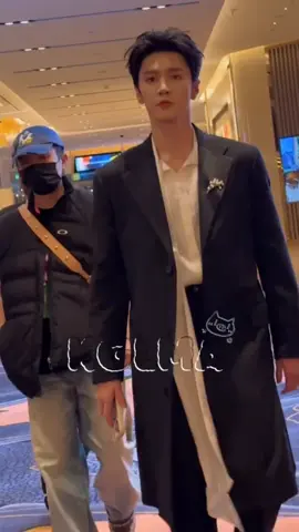 Pusing liat Yuan selalu ganteng 😭manis imut jadi satu🤏💙 #chenzheyuan陈哲远 #ChenZheyuan #fyp 