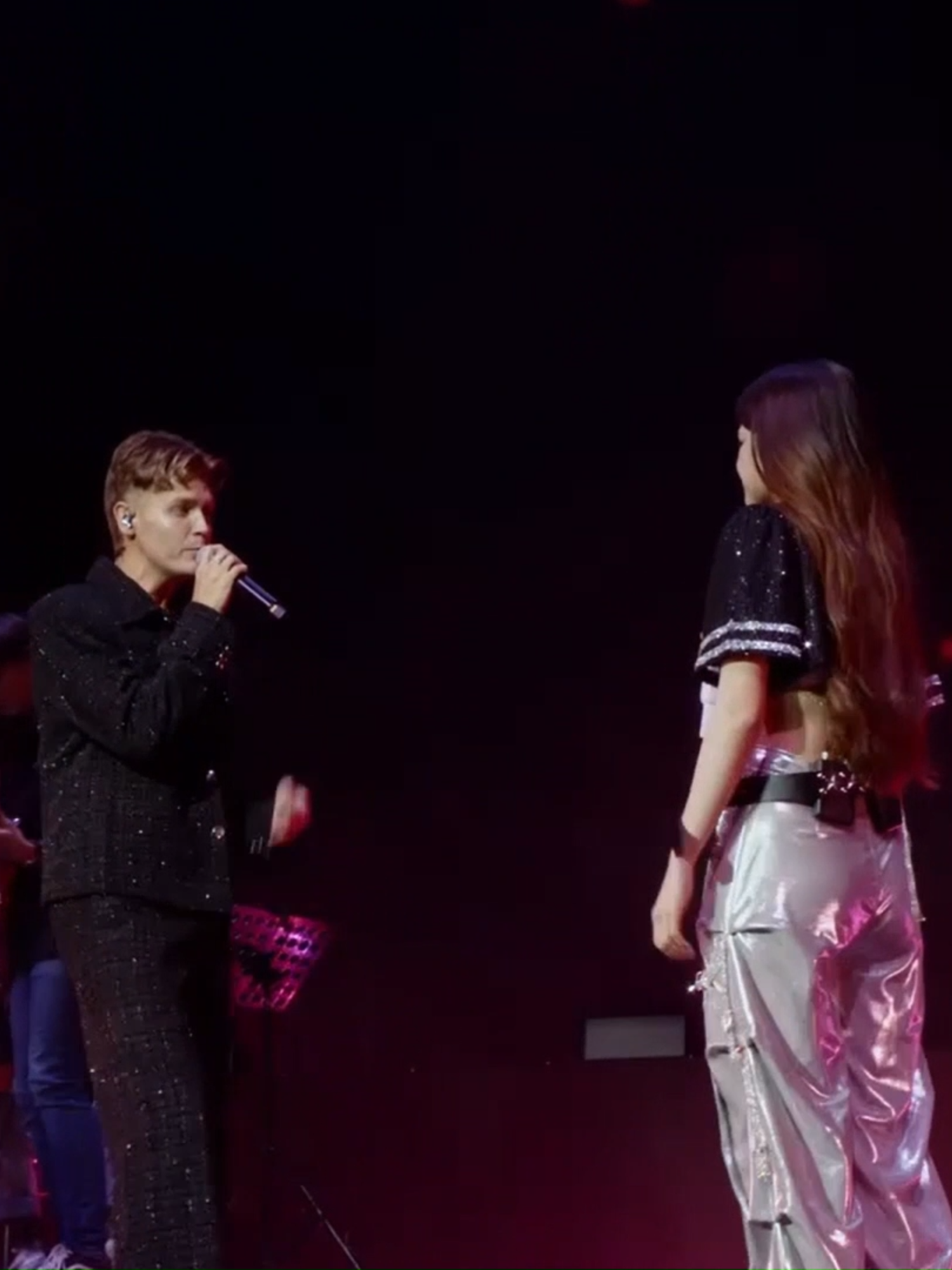 2BTheQueen - We Dont Talk Anymore with Jamie Miller REBECCA STAGE QUEEN B   #HBD22ndBeckySoloConcert #beckyarmstrong #beckysangels #JamieMiller