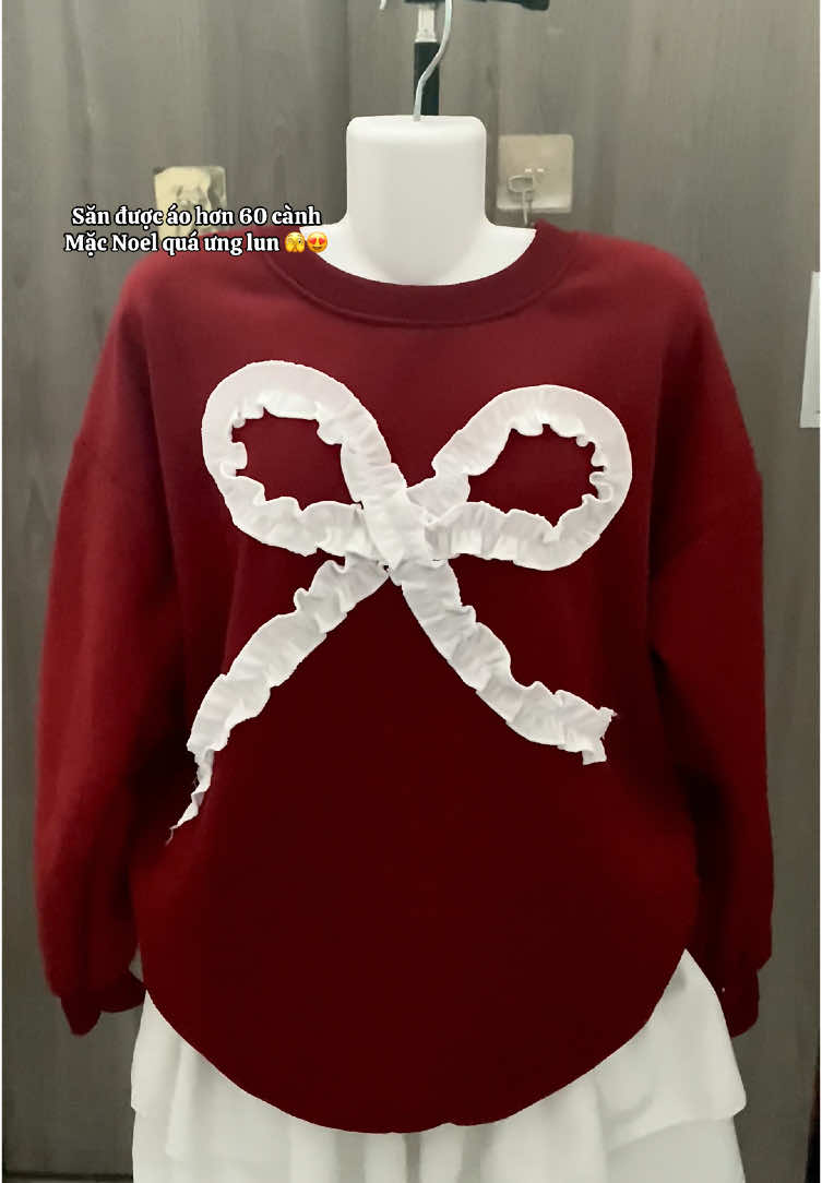 Áo sweater nỉ đính nơ noel siu xinh #sweater #sweaternoel #noel #aoni #thoitrangnu #aomuadong #boxi #aonitheu 