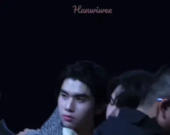 So clingy🤏🏻 #joongdunk #joongarchen #dunknatachai 