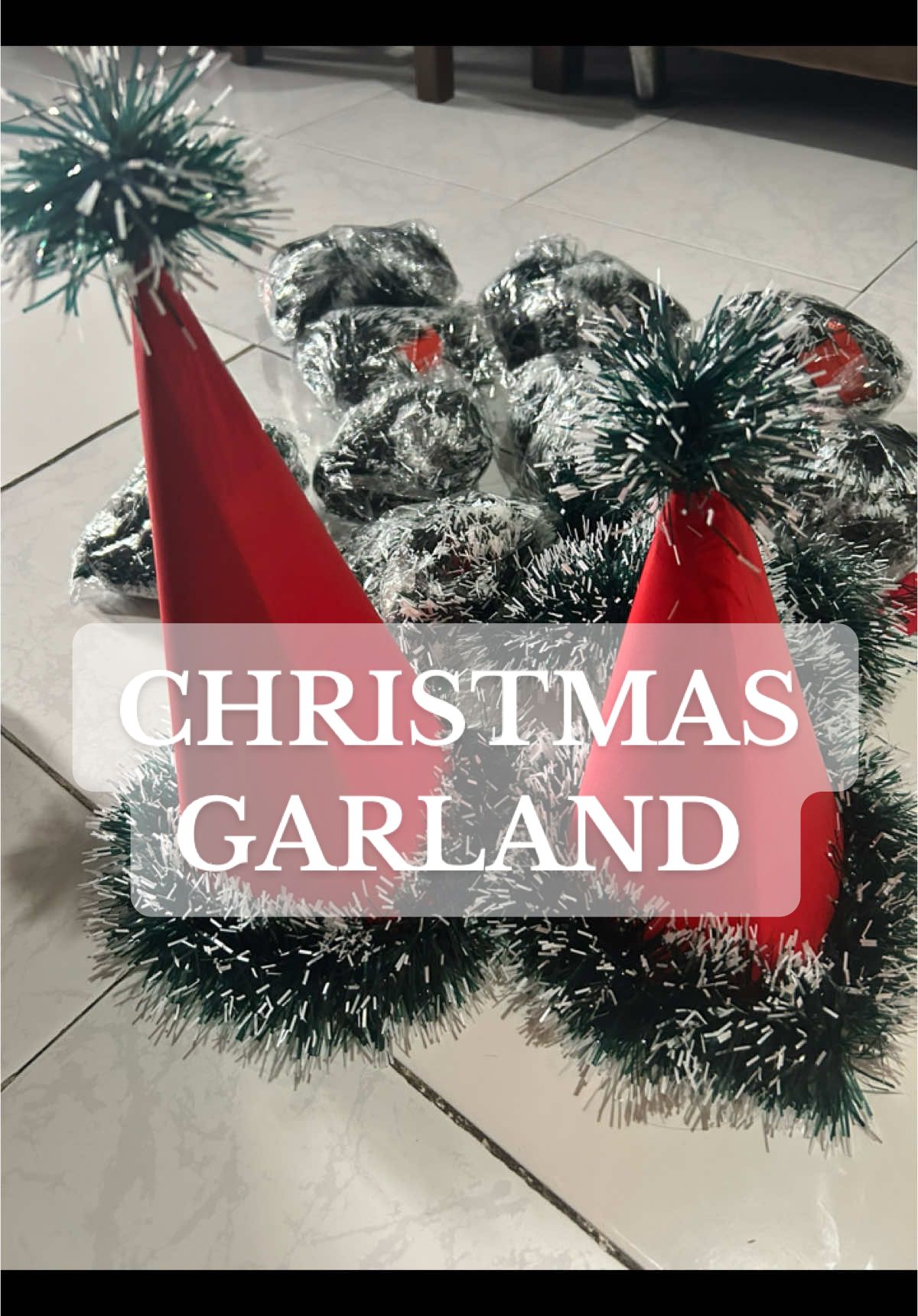 Christmas hanging tinsel garland #garland  #hanginggarland #christmasgarland 