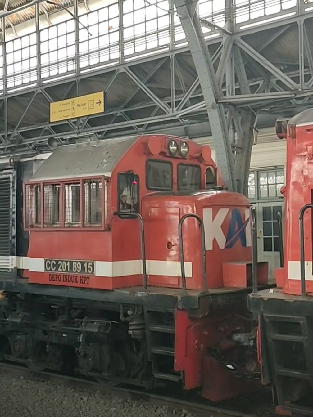 WUMBO 🗿 #fyp #fypage #fyppppppppppppppppppppppp #fypシ゚ #fypdong #railfan #railfans #railfansindonesia #railfansoftiktok #kai121 #keretaapikita #lokomotif #lokomotifindonesia #lokomotifrnb #lokomotifsumatra #cc2018915 #cc201rnb #divre #divre3 #divre4 #daop1 #stasiuntanjungpriok 