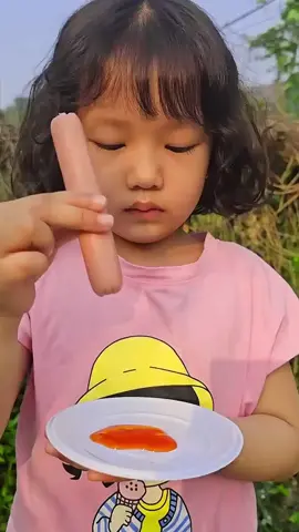 Eat sausage right #xuandongvlog #usarmy #meme #asmr #viral 