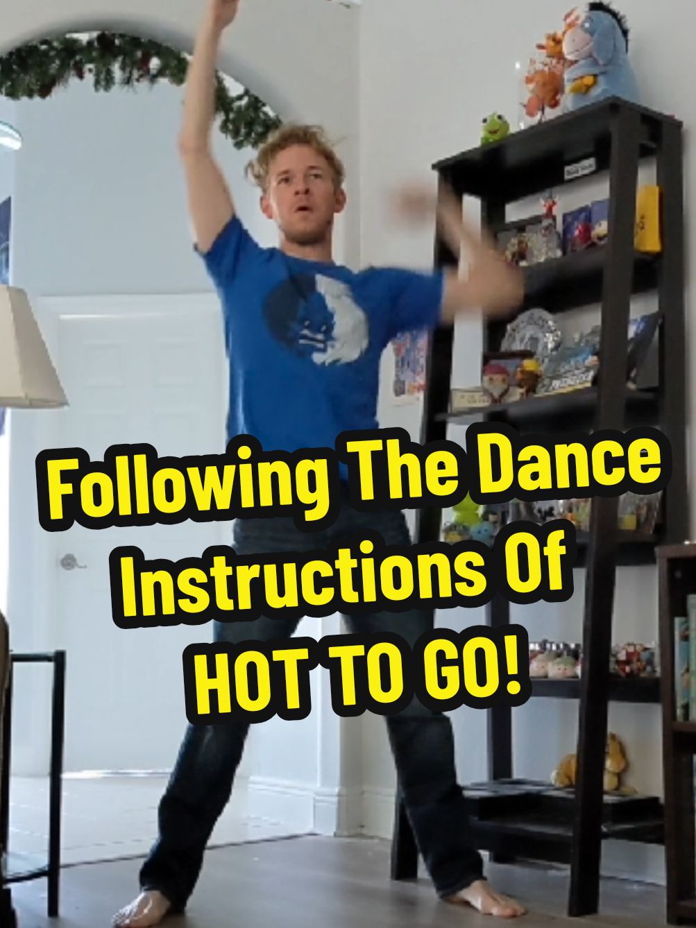 Literal Dance Songs are back! Here's me doing the HOT TO GO! dance based on the song's instructions #chappellroan #hottogo #literaldancesongs 