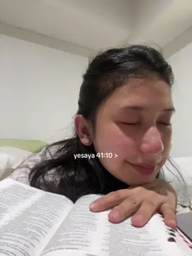 Janganlah takut, sebab Aku menyertai engkau, janganlah bimbang, sebab Aku ini Allahmu; Aku akan meneguhkan, bahkan akan menolong engkau; Aku akan memegang engkau dengan tangan kanan-Ku yang membawa kemenangan 🤍