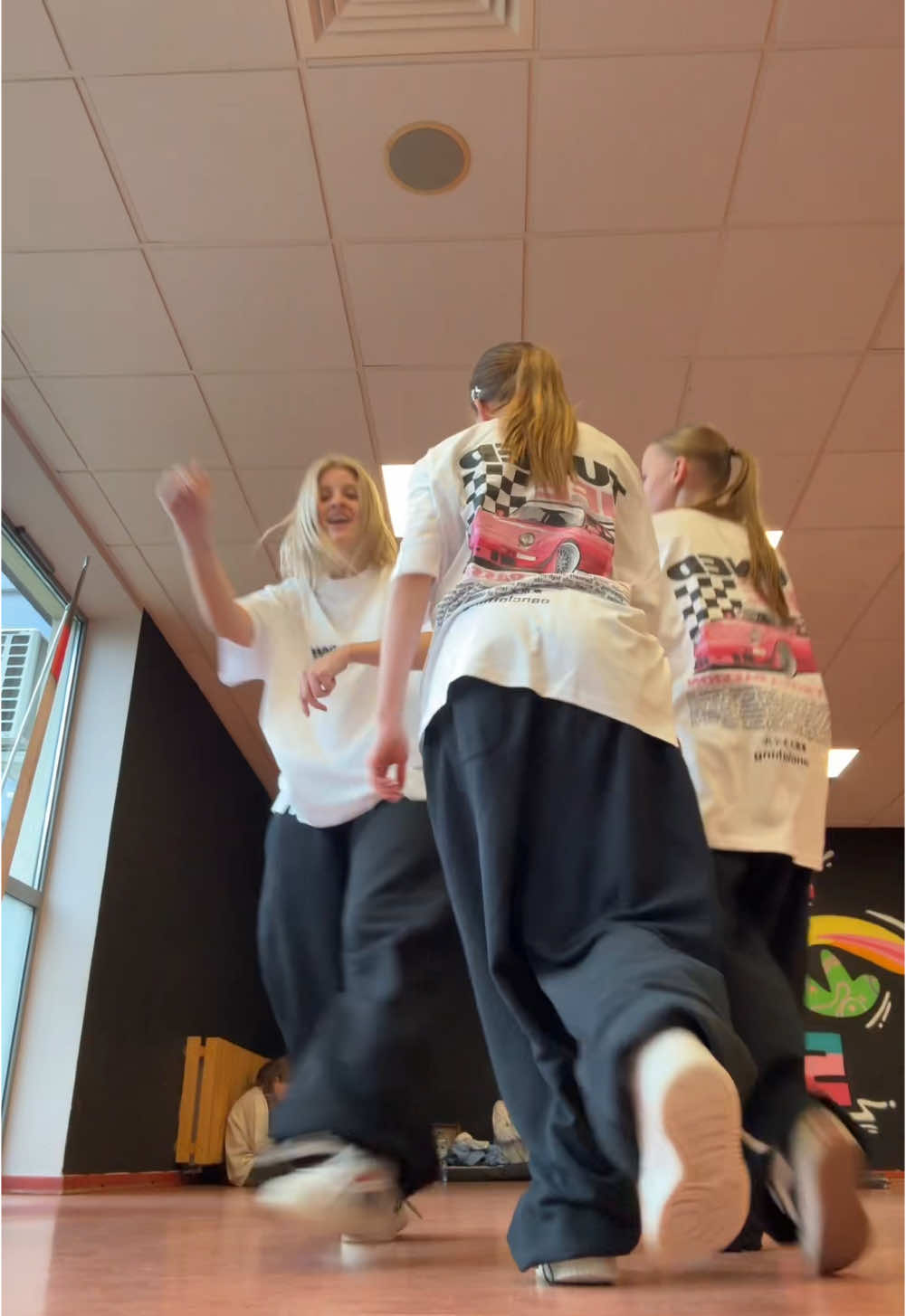 AYEEEE💥💥 tees from @oanclothing.com😍😍//dc@trendkids w@agax⭐️ @julia #viral #fypシ #foryou #trending #fyp #dc #dancer #trend #dance #dancechallenge #hiphop 
