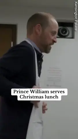 The Prince of Wales rolled up his sleeves to serve meals at The Passage charity, a place close to his heart since his first visit with Princess Diana as a child 👑✨ #princeofwales #princessdiana #passage #royaltok #uk #homelessness #christmas 