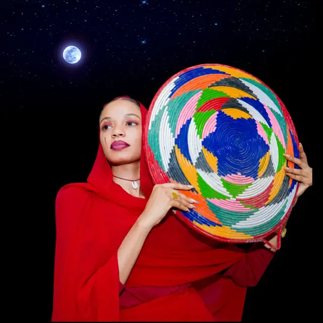 عيوني يوم شافت العسيل دابا  اغنية قمر السبعتين_ للفنانة @ريماز المليح _ Rimaz Almalih  #ريماز_المليح2024 #تشاد_السودان🇸🇩🇹🇩 #السودان🇸🇩 #tchadienne🇹🇩 #صينيين_مالهم_حل😂😂  #هرمون #عباس_الهادي 