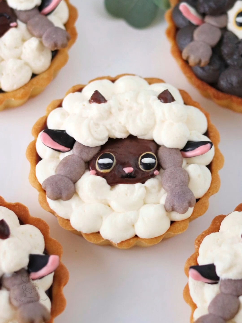 Cozy chocolate cream tarts with fluffy whipped cream 🐑🍫 #whosthatpokemon #pokemon #ポケモン #pokemonfood #wooloo #ウールー 