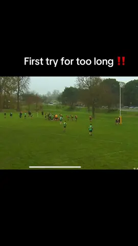 Rugby palyers‼️ if you want to perform well in contact you do need to train legs- sled pushes are very sports specific ad you are getting low pushing alot of weight #rugby #wuggerz #fyp #gym #brfc #bracknell #windsor 