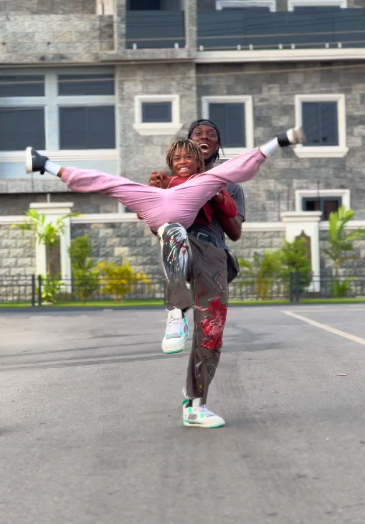 The collab you never expected 😮‍💨😍🔥 w/ @Abigail_Dromo  #dance #hiphop #tiktokghana🇬🇭 #fypp 