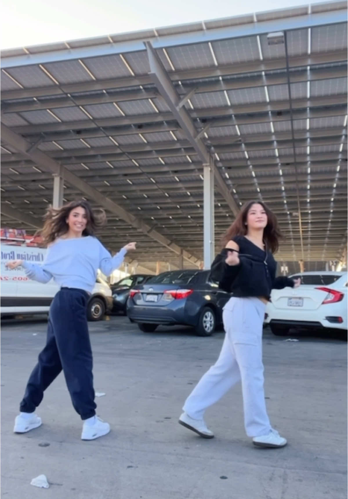 this was def our first take @Frankie McNellis #whatchuknoaboutme #whatchuknoaboutmechallenge #dance #trend #twinning #fashionista #TikTokFashion #viral #foryou #fyp 