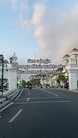 Kota yang memiliki banyak kenangan#yogyakarta #jogjaistimewa #kenangan #berandafyp #4upage #4you #rameinyuk #foryoupage #vibess #vibesstory 