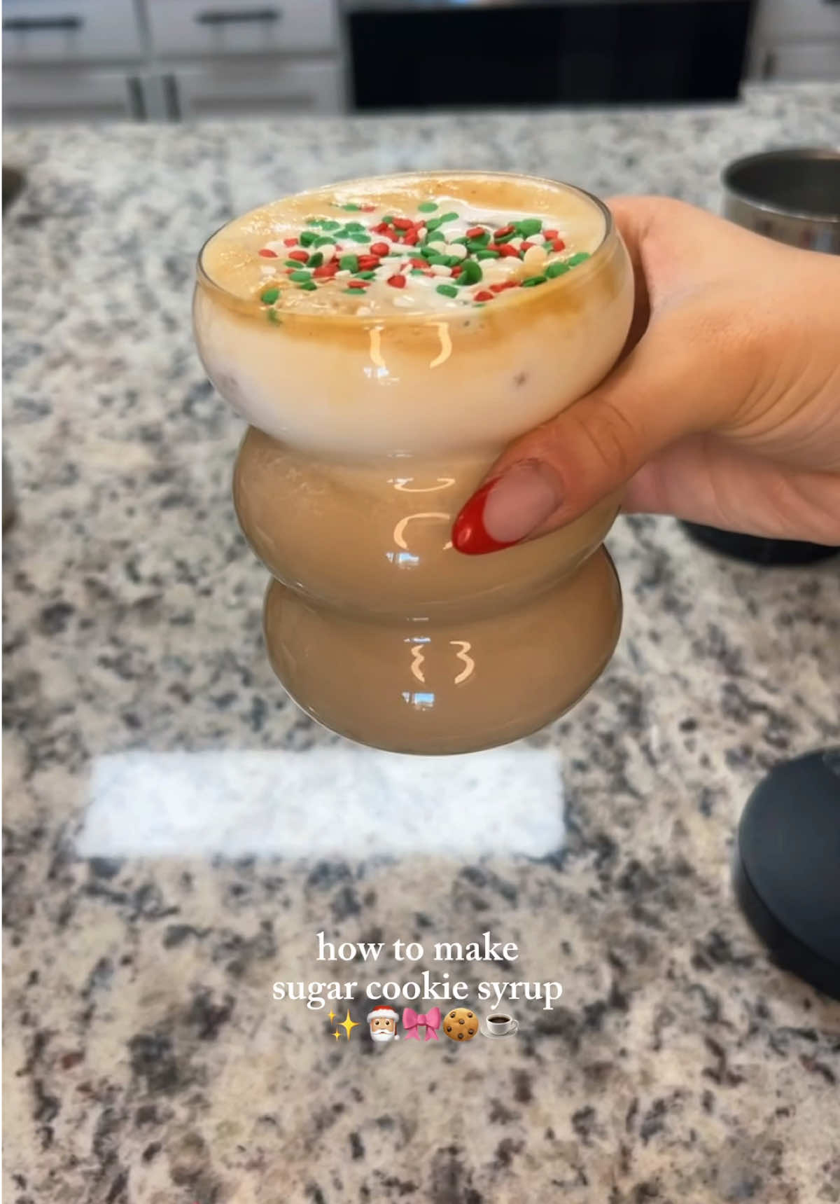 10/10🎅🏼💓🍪 #sugarcookie #sugarcookies #sugarcookiesyrup #sugarcookielatte #coffeesyrup #syrup #icedlatte #coffee #coffeeathome #holidaydrinks #christmas #christmastiktok 