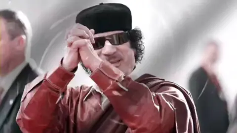 #محمد_ابو_شعر #يرحم_القذافي #مصمم_فيديوهات🎬🎵 #مجرد________ذووووووق🎶🎵💞 #عربان_التيكتوك_👋🏻😂 #اكسبلووووورررررررررررررررر💗💫💣💣💣💣🔥🔥 #احبكم❤️ #جبراتت📮_fypシ゚viral 