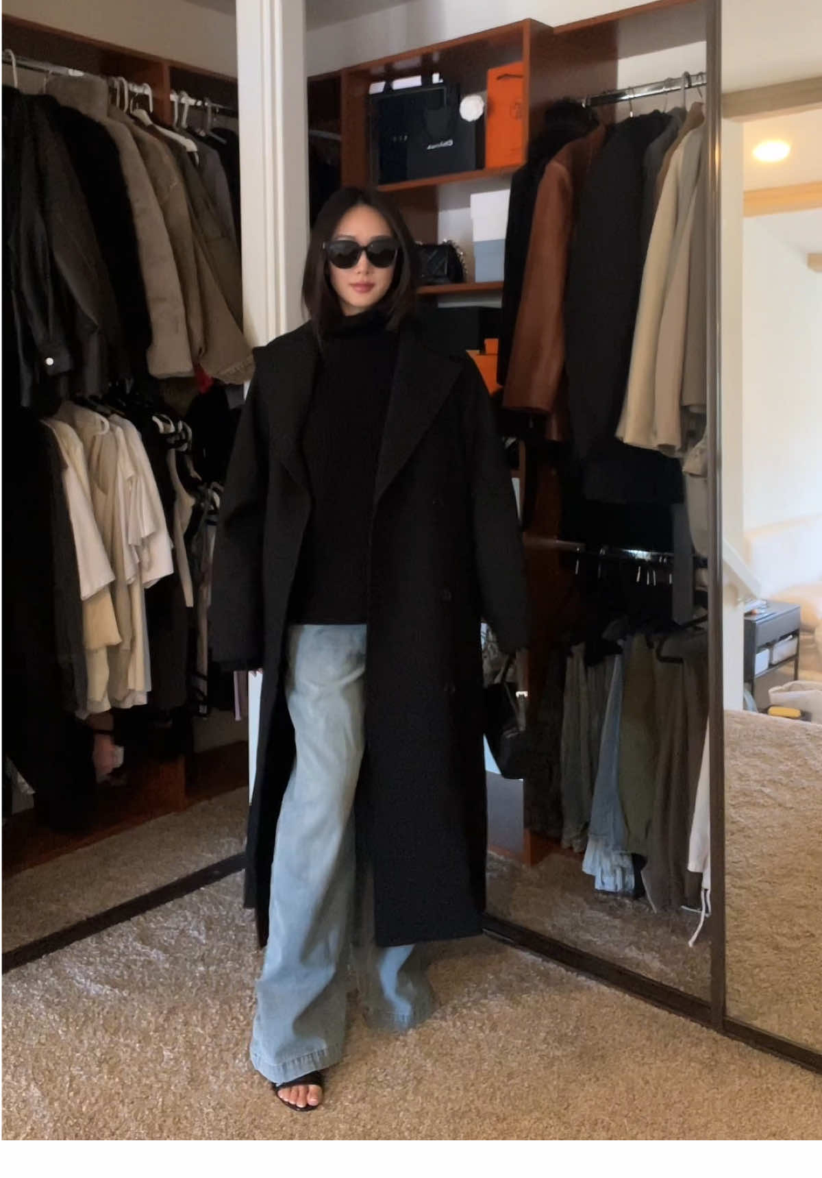 Oversized chic layers for fall ✨  #wearingvsstyling #fallfashion #fallstyle #fashion #outfitinspo #stylefashion #fashioninfluencer 