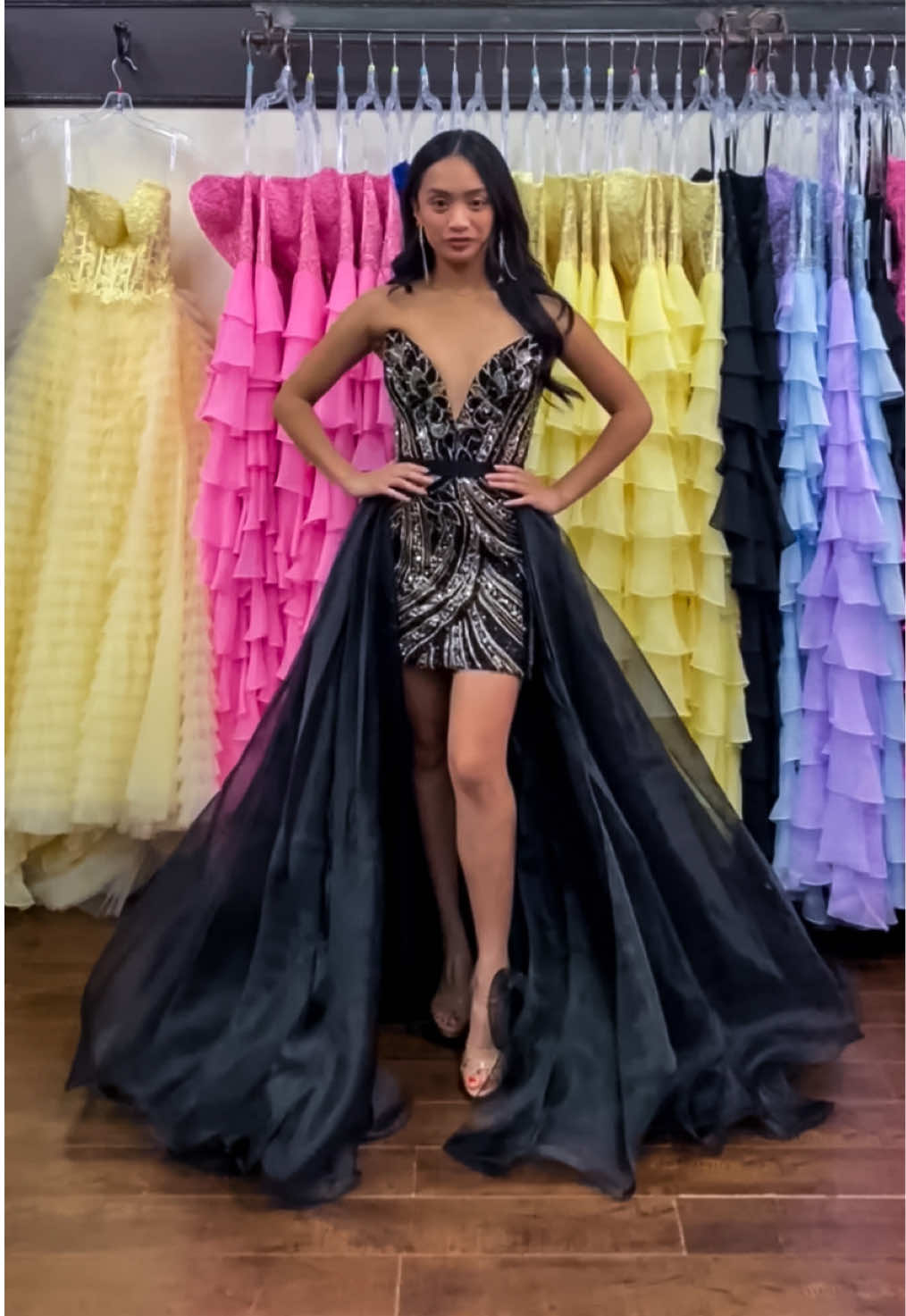 Sparkly and Sassy🖤✨ Spice up any gown, long or short, with this gorgeous overskirt! Can’t decide between a ball gown or a fitted dress?…why not both! Thisdetachable skirt is perfect for making any dress stand out! Available in TONs of different colors! Shop this dress and more from the @ASHLEYlauren Prom 2025 collection available NOW at Hermz Boutique! It’s never too early to say YES to the DRESS✨ #hermzboutique #hermzgirl #overskirt #pageants #pageantdress #openingnumber #missusa #nam #ijm #internationaljuniormiss #nationalamericanmiss #missusa #missamerica #missteenusa #missmichigan #couturedress #redcarpetdress #beadeddress #detachableskirt #ashleylauren #ashleylaurencollection 