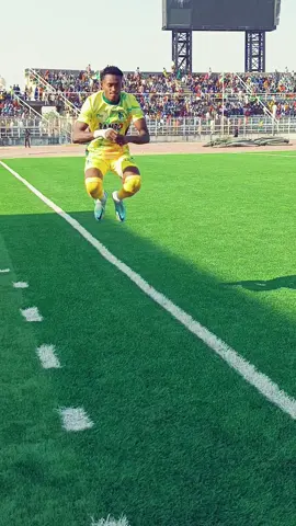 abba Oscar of kano pillars#npfl2024_25 @Aminu Kyauta @Salisu Kosawa🔴 @Ahmed Musa (MON) (OON) 🎖️🎖️ @Abba Oscar 🔷️ 