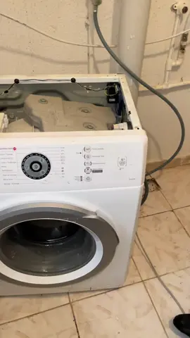 Machina a lavi brund #froid #chaud #zakou_froid_clim #الدويرة #froid_et_chaud_zakou #zakou_froid_et_clim #zakou_froid_et_clim #chauffage #تصليح_أجهزة_التبريد #froid_et_cilm_en_algerie #réparation_machine_à_lave #تصليح_اجهزة_تبريد_و_تكيف #douera  #baba_hassen #réparation_machine_à_lave 