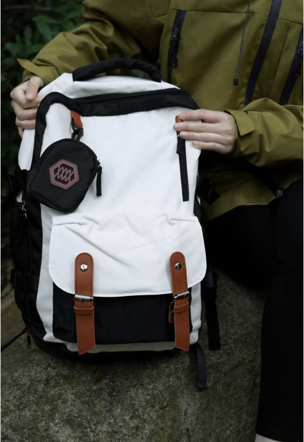 #travelbackpack A multifunctional travel backpack suitable for short-term travel and business trips#travelbagpack #largecapacitybackpack #waterproofbackpack 