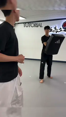 TORNADO KICK TUTORIAL 👀#CapCut #pourtoi #foryou #boxing #kicktutorial #tornadokick #fighter #fight #mma #taekwondo #UFC 