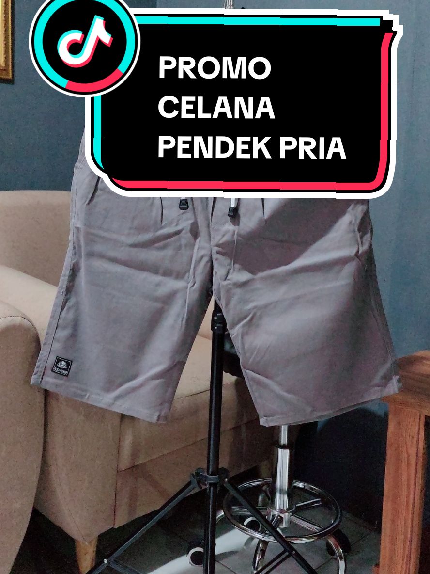 mumpung celana pendeknya diskon buruan di beli #celanapendek #chinospendek #celanapendekpriapolos #celanapendekkolor #promo 