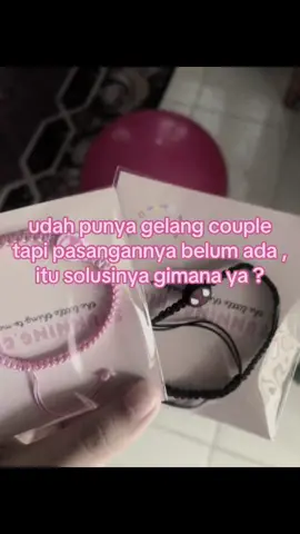 tolong y adick adick