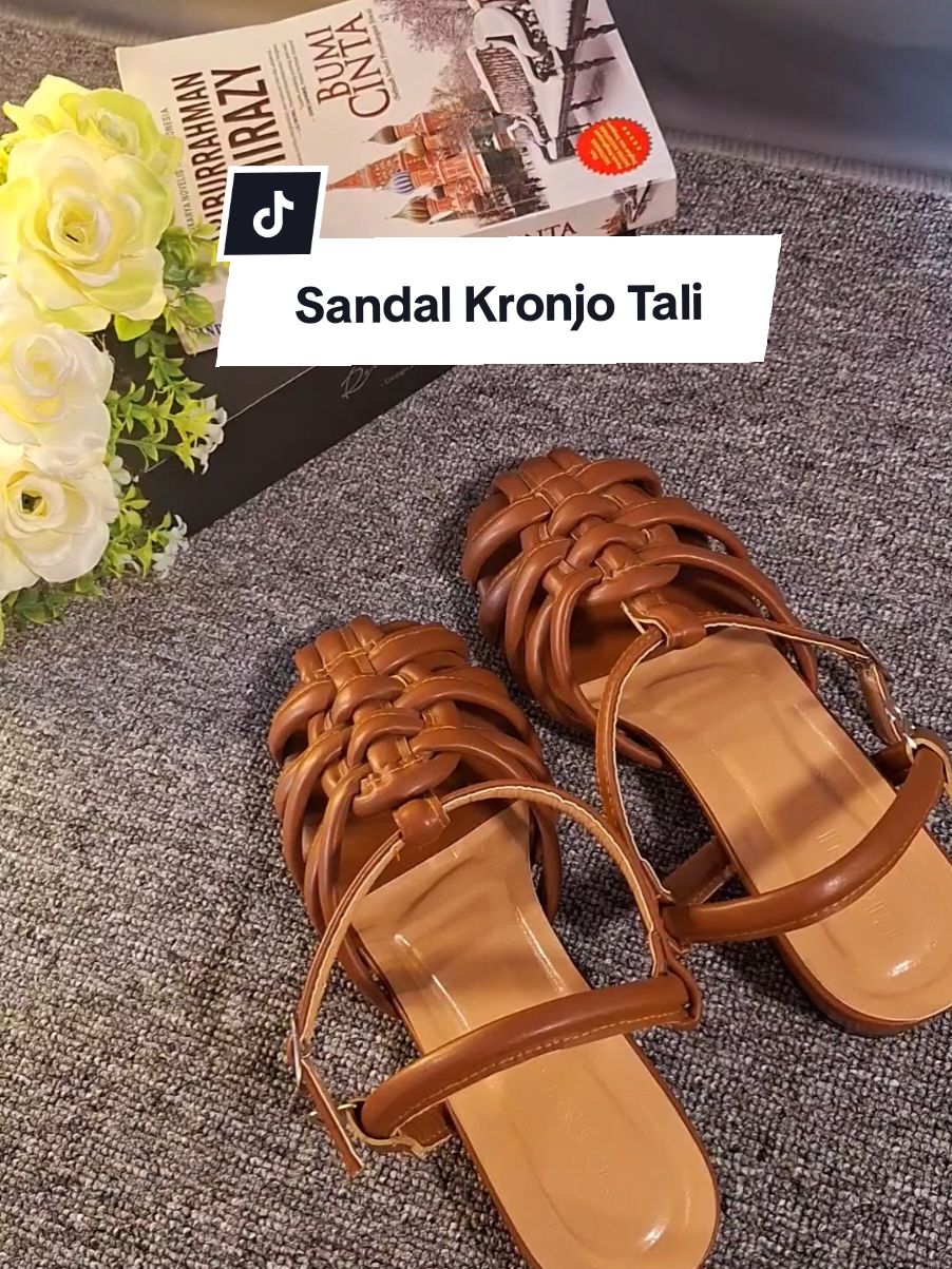Rekomendasi Sandal heels chunky 3 cm kronjo tali belakang gasper  #CapCut #megaguncang1212 #ootdhijab #sandalwanita #sandalheels #sandalkronjo 