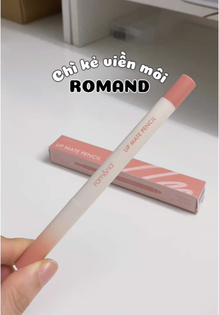 Muốn tô son xinh thì nên có chì kê viền môi nha - mê lắm chì nhà #romand siu hack môi luôn í #chikevienmoiromand #chikemoi #03 #kevienmoi #review #xh 